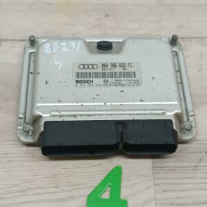 Motorsteuergerät Audi A3 8l 1.8   Bosch ME7.5 06A906032FC 0261207204