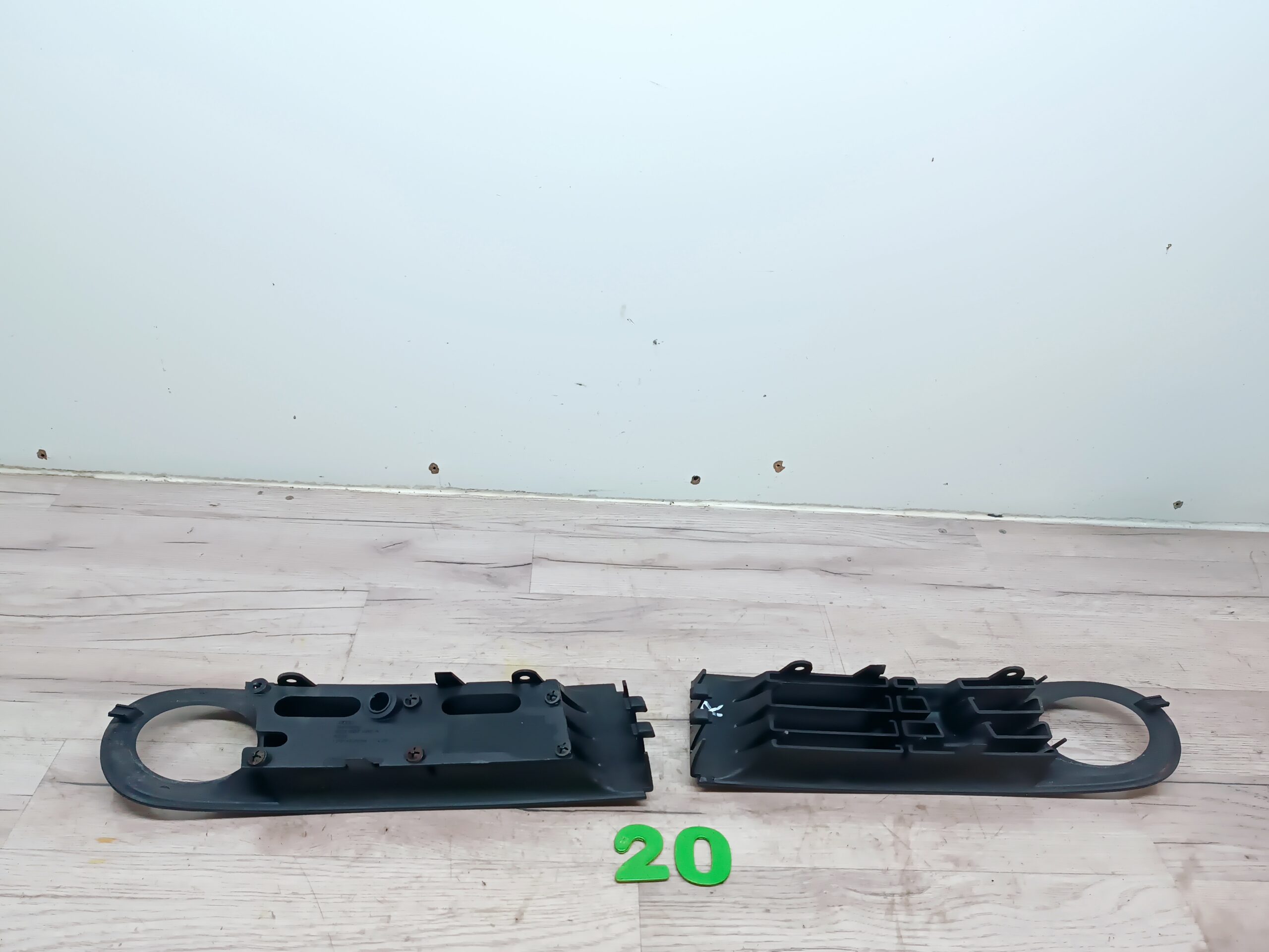 Stoßstangengitter mit Nebler links & Luftgitter rechts Audi A3 8l 1.8T 8L0807489A & 8L0807490A - Image 4