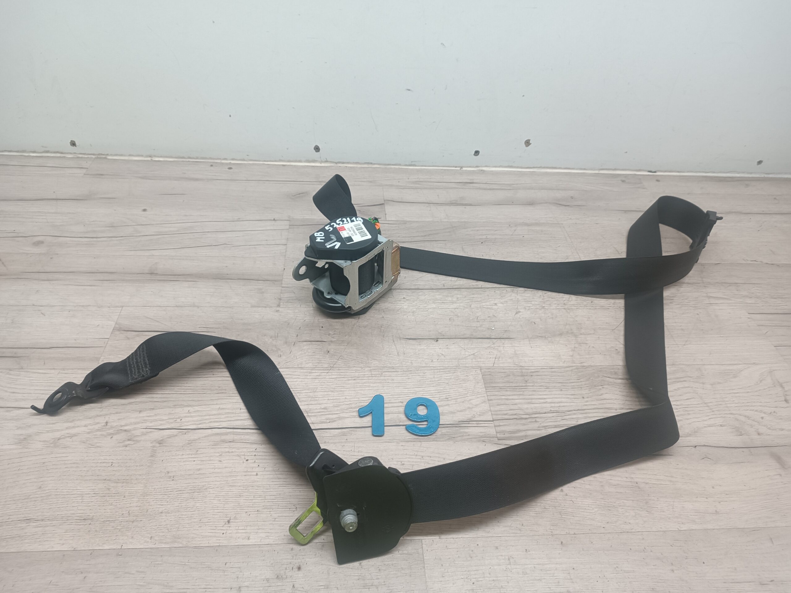 Sicherheitsgurt V/L Mercedes W211 E200 2118607985