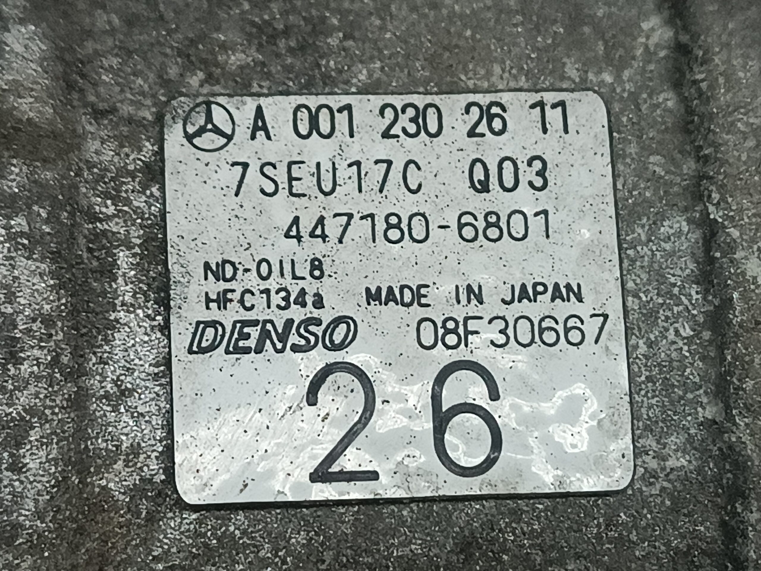 Klimakompressor Mercedes W211 E200 A0012302611 - Image 5