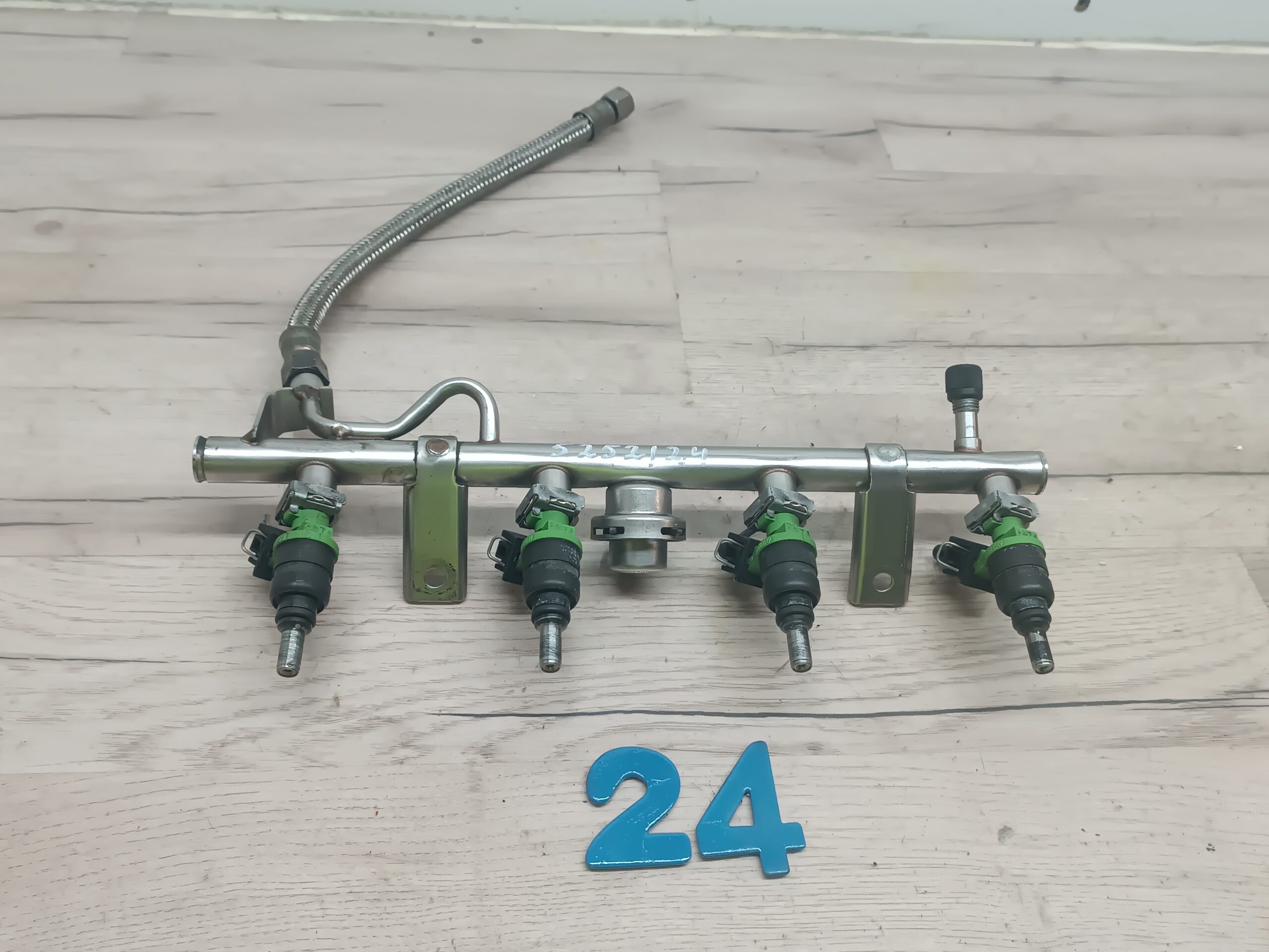 Einspritzleiste Einspritzdüse Mercedes W211 E200 A1110780292