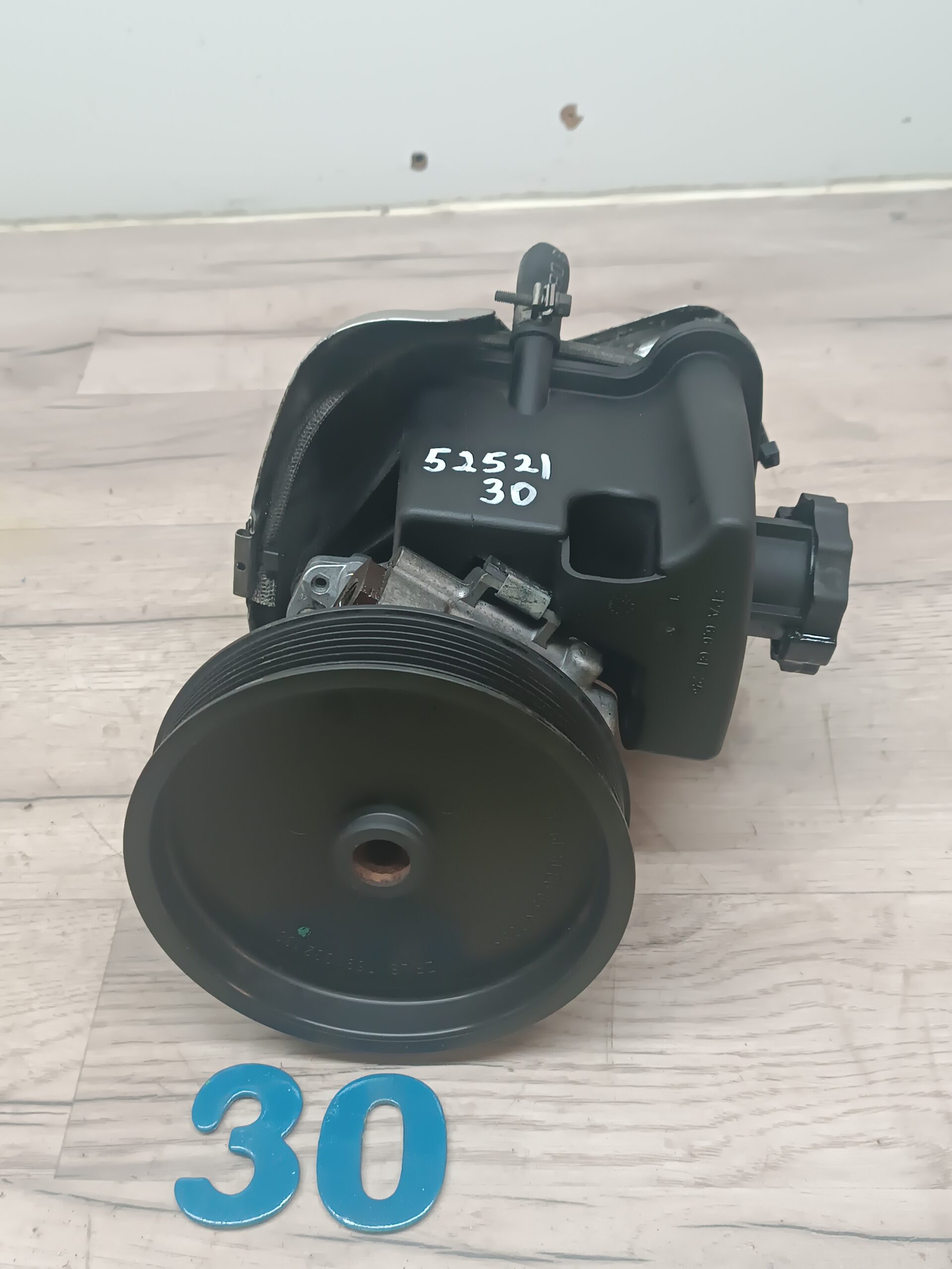 Servopumpe Lenkhilfepumpe Mercedes W211 E200 ZFLS 91363J - Image 2