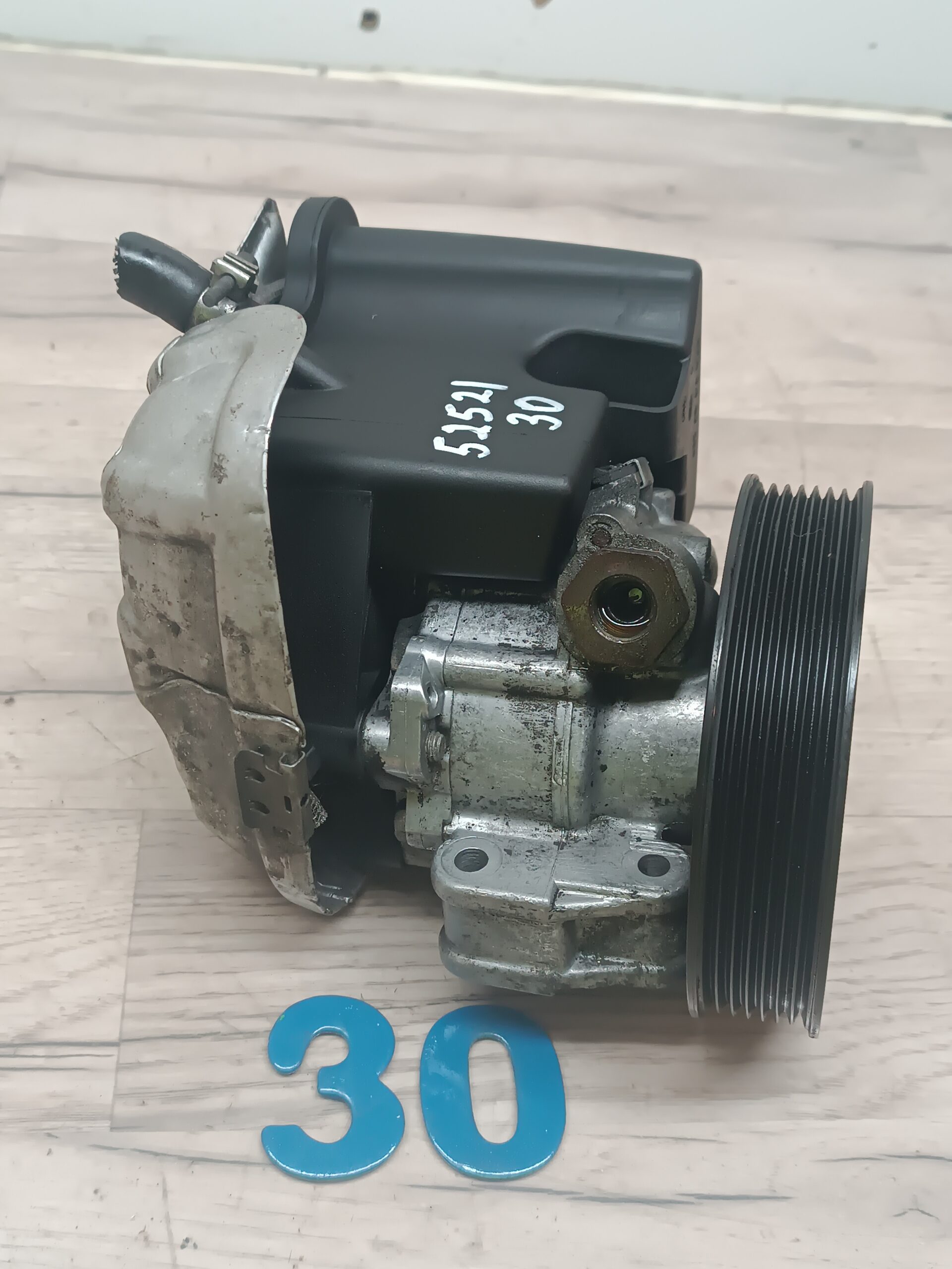 Servopumpe Lenkhilfepumpe Mercedes W211 E200 ZFLS 91363J