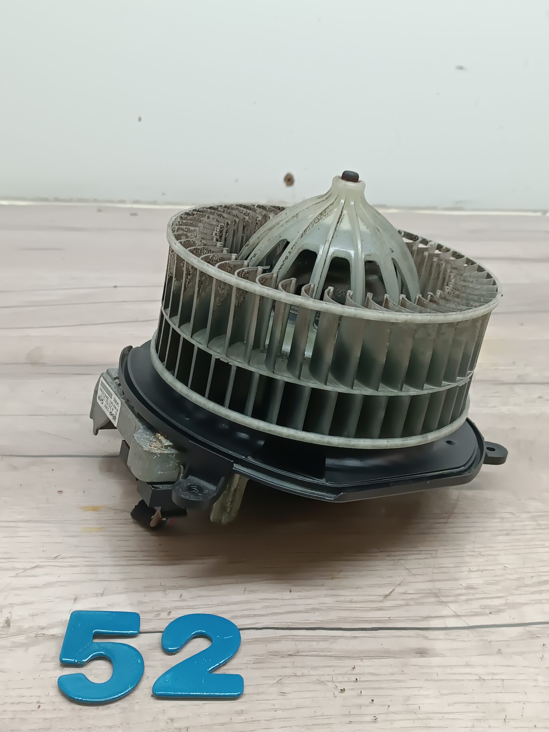 Gebläsemotor Heizungslüfter Mercedes W211 E200 A2308210251 - Image 4