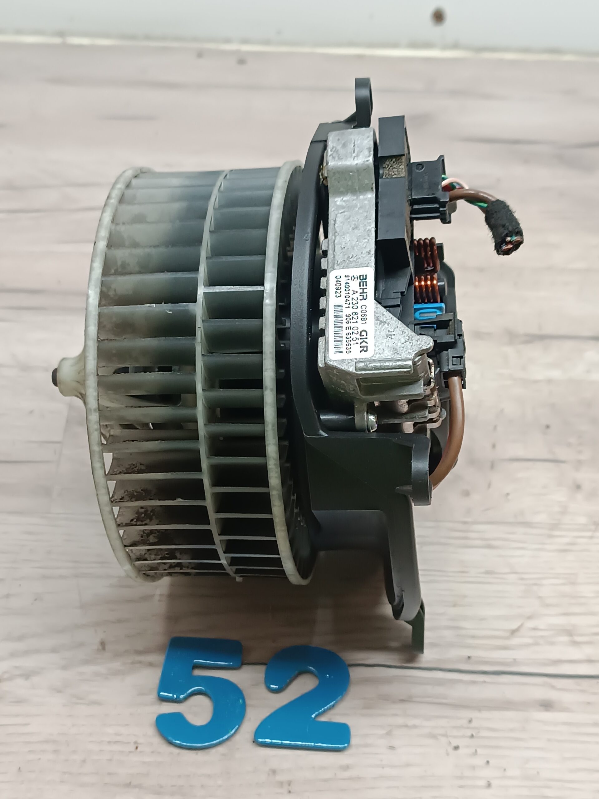 Gebläsemotor Heizungslüfter Mercedes W211 E200 A2308210251 - Image 3