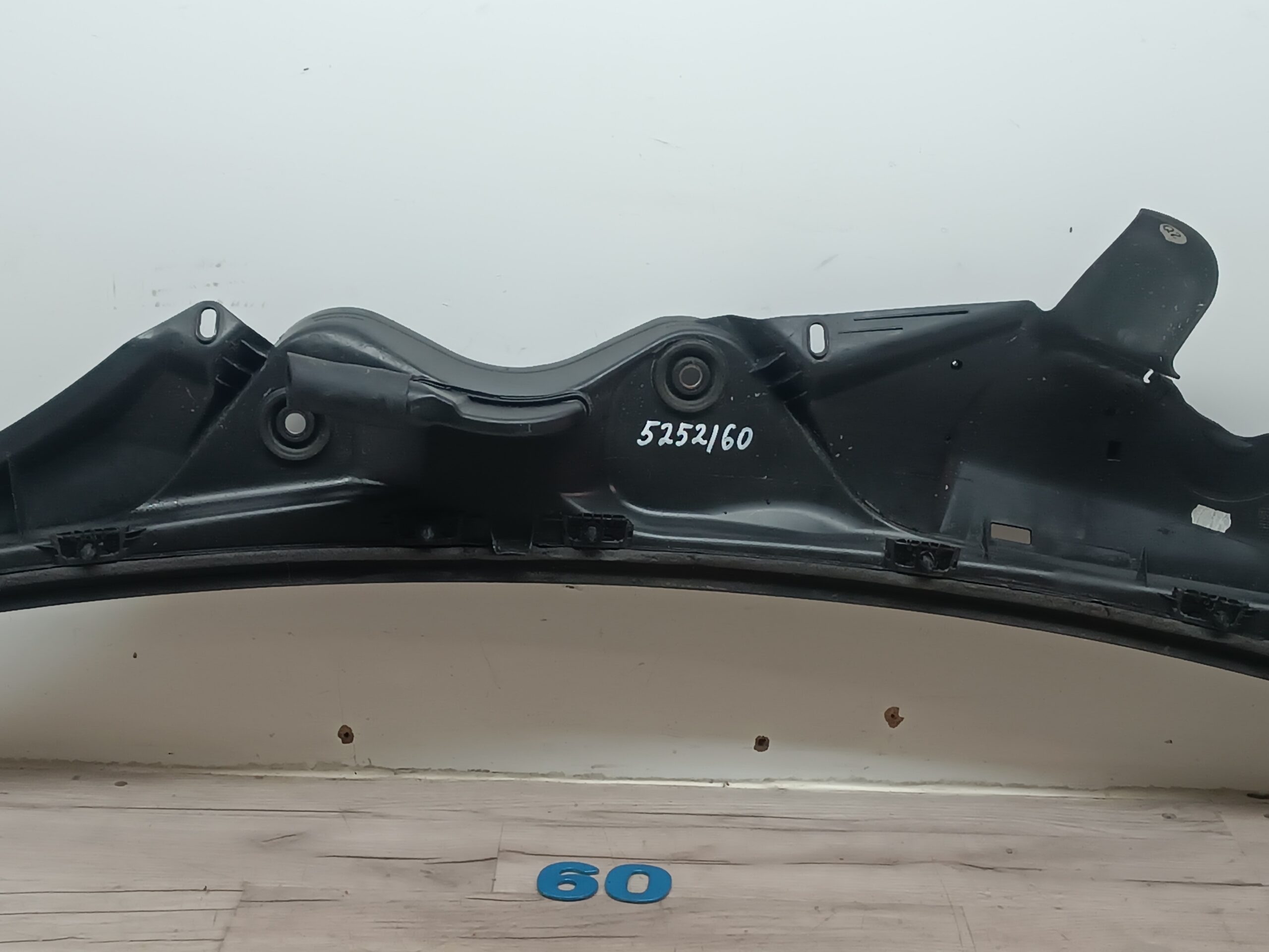 Windabweiser Gitter Mercedes W211 E200 A2118300913 - Image 3