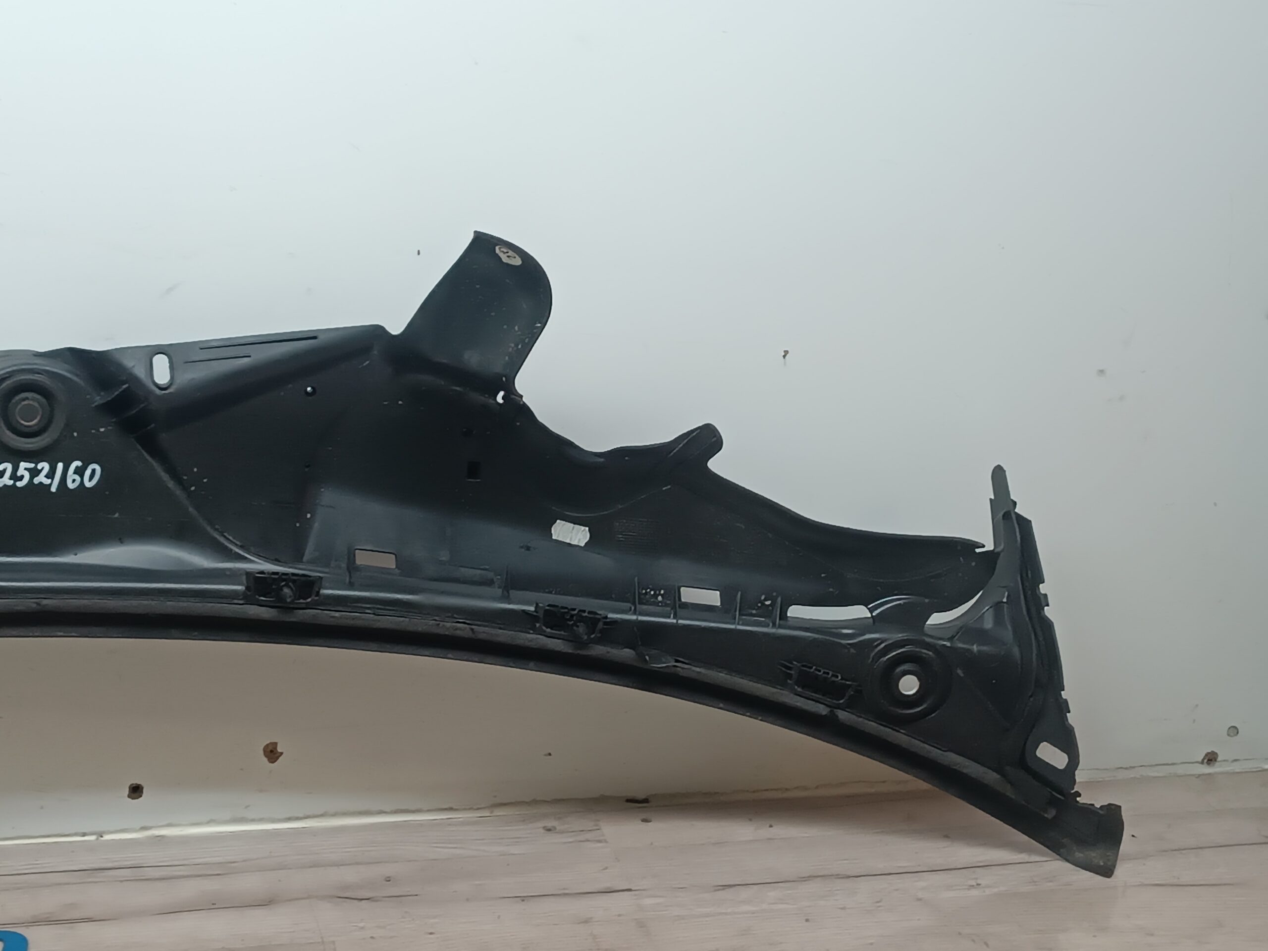 Windabweiser Gitter Mercedes W211 E200 A2118300913 - Image 7